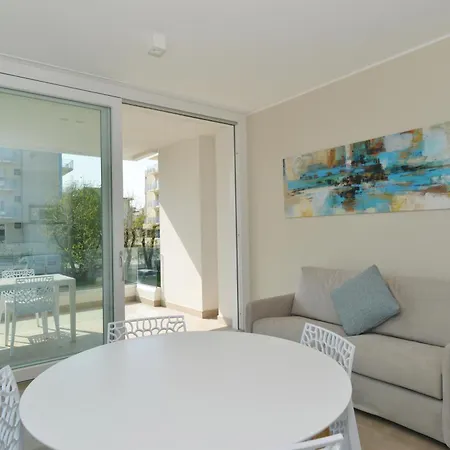 Moderno 3 Con Piscina Piazza Aurora 公寓