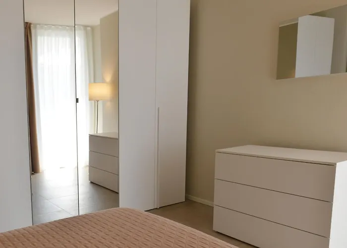 Moderno 3 Con Piscina Piazza Aurora 아파트 리도 디 예솔로