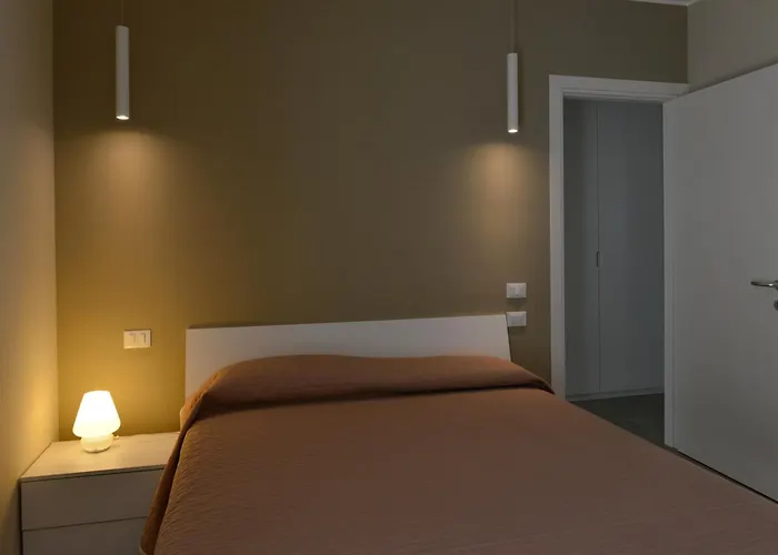 Moderno 3 Con Piscina Piazza Aurora 리도 디 예솔로