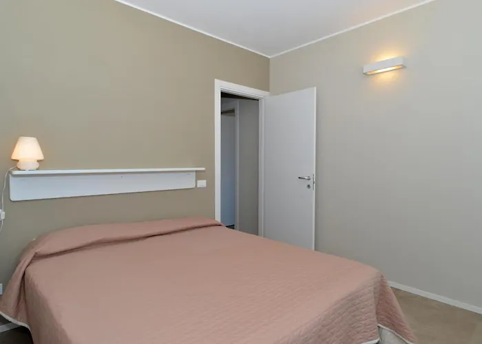 아파트 Moderno 3 Con Piscina Piazza Aurora