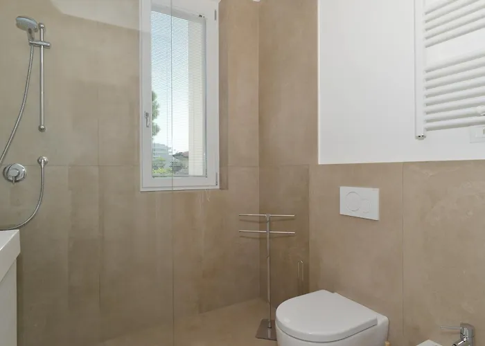 Moderno 3 Con Piscina Piazza Aurora 아파트 리도 디 예솔로